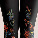 Viken | Crne pantalone sa egzotičnim cvetnim motivima