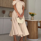 Isadora | Elegantna Maksi Haljina sa Golim Ramenima i Draperijom