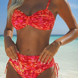 Bikini sa Apstraktnim Šarama i Tankim Trakama