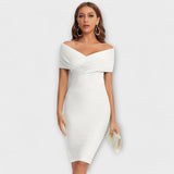 Lara | Elegantna mini haljina sa V izrezom