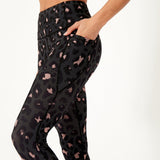 Anneli | Helanke 7/8 leopard roze sa crnim strukom